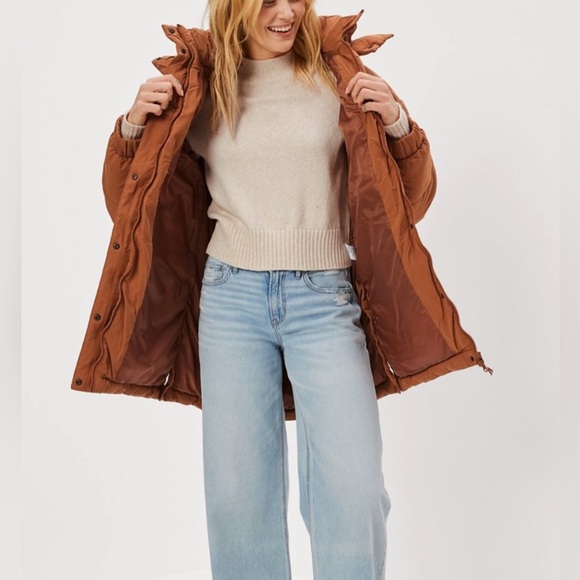 American Eagle Women’s Hooded Puffer Jacket - Size L - Picture 3 of 14